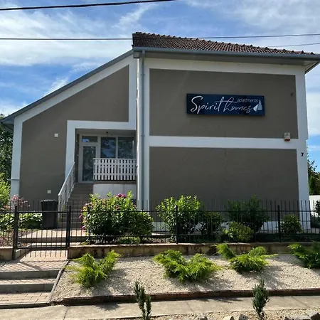 Apartment Spirit Homes *